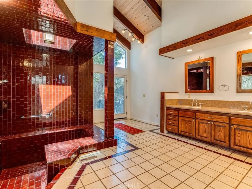1987 Dorking Avenue Cambria, CA 93428