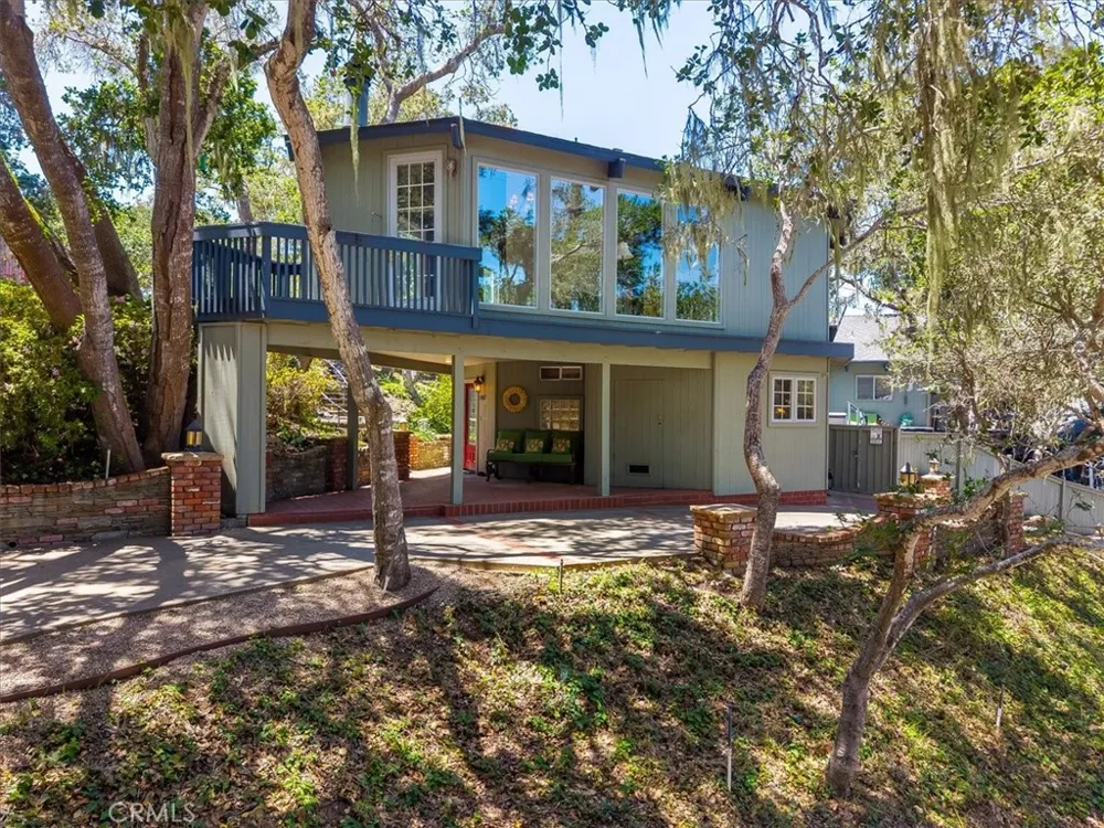 1987 Dorking Avenue Cambria, CA 93428