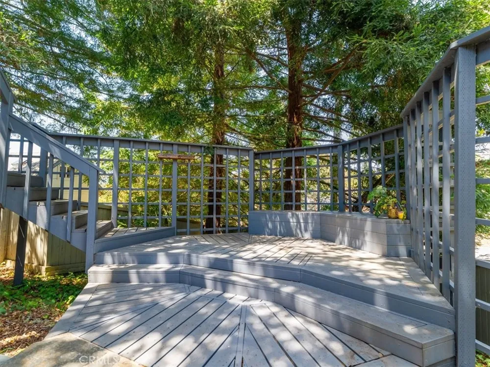 1987 Dorking Avenue Cambria, CA 93428