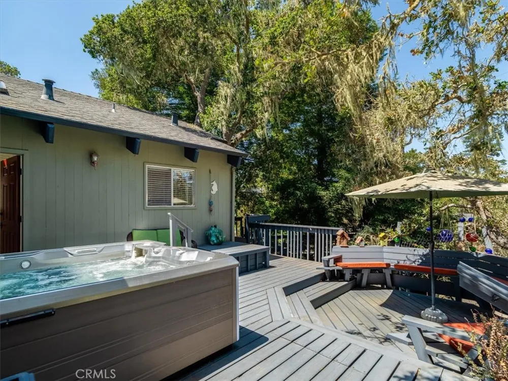 1987 Dorking Avenue Cambria, CA 93428