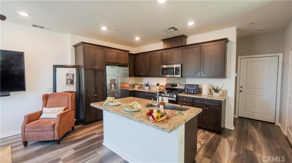 22740 Harmony Saugus, CA 91350