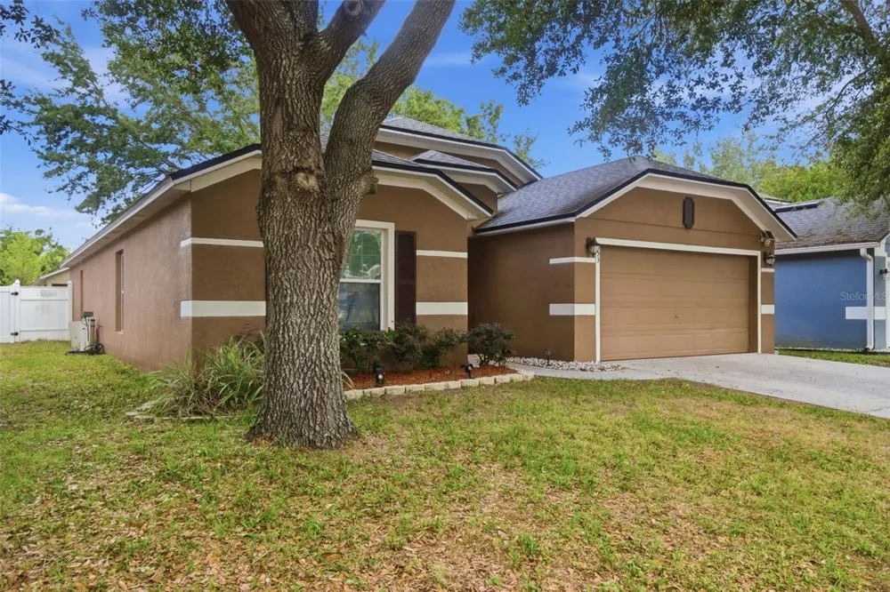 553 MAIDENHAIR COURT Orange City, FL 32763