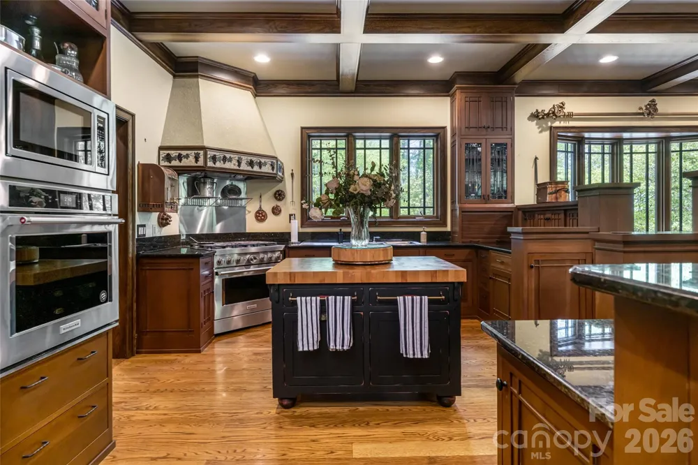 14 Walnut Drive Mills River, NC 28759