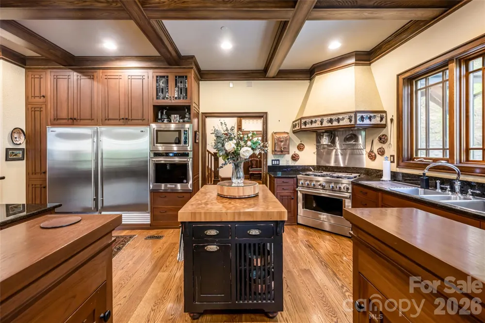 14 Walnut Drive Mills River, NC 28759
