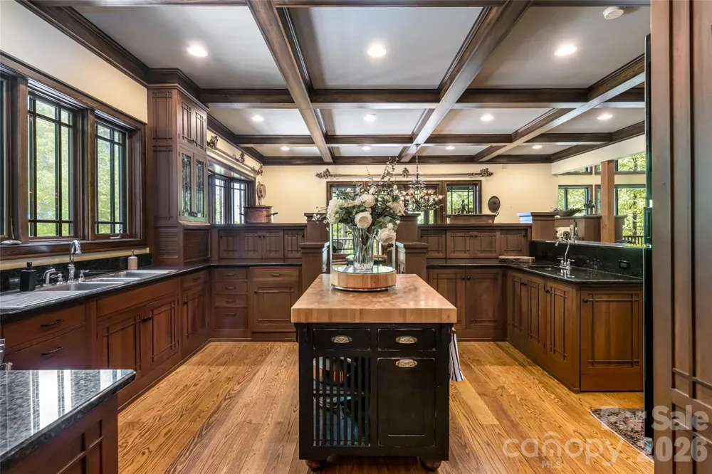 14 Walnut Drive Mills River, NC 28759