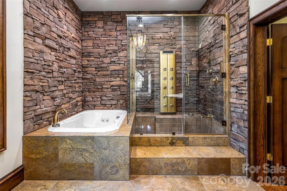 14 Walnut Drive Mills River, NC 28759