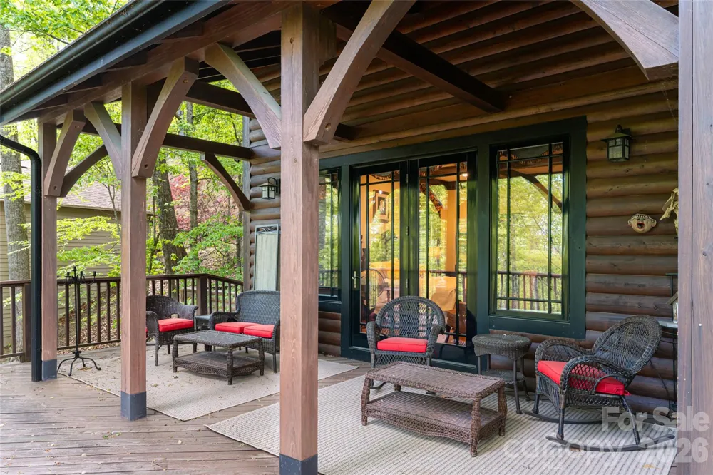 14 Walnut Drive Mills River, NC 28759
