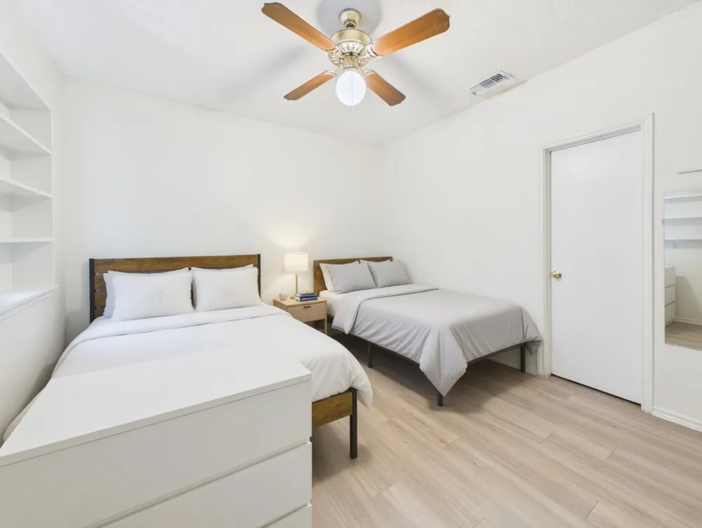 2804 Rio Grande Street #201 Austin, TX 78705