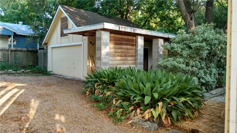 4611 Duval Street Austin, TX 78751