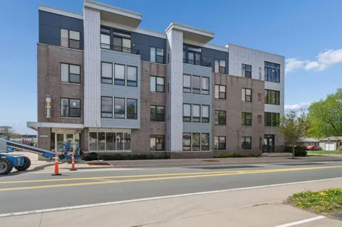7601 Aldrich Avenue S #401