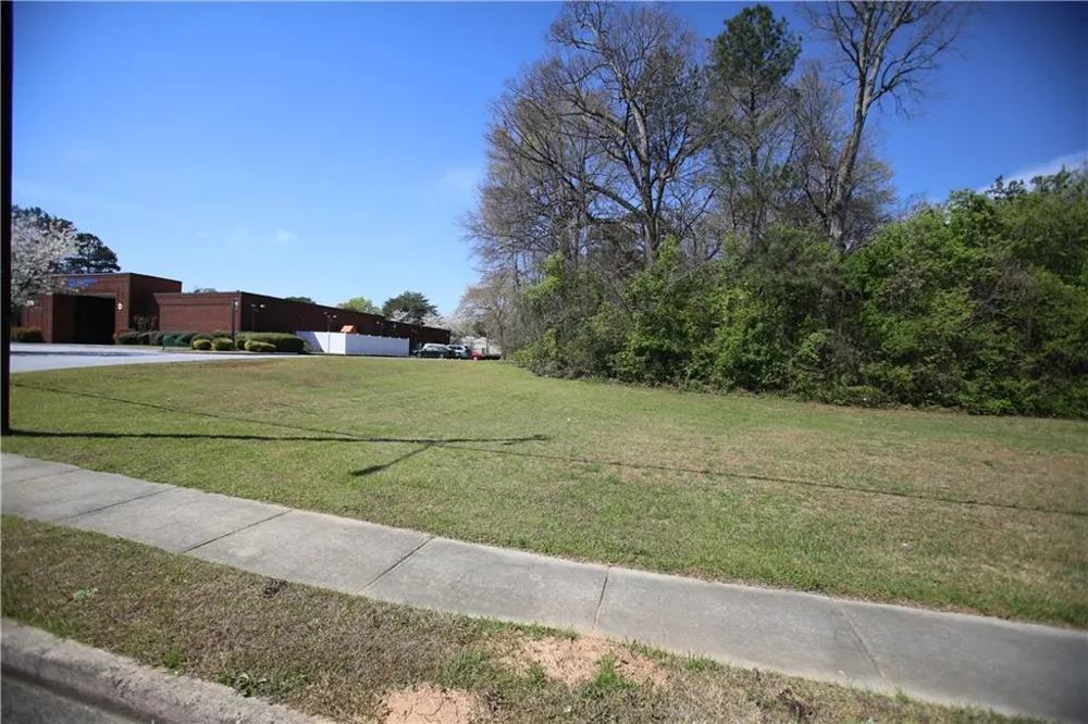 6575 River Park Drive Riverdale, GA 30274