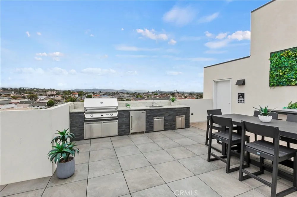402 W Grand Ave #401 Grover Beach, CA 93433