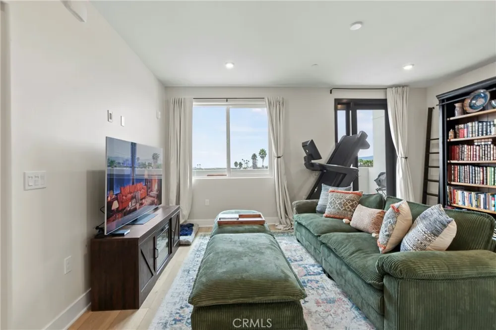 402 W Grand Ave #401 Grover Beach, CA 93433