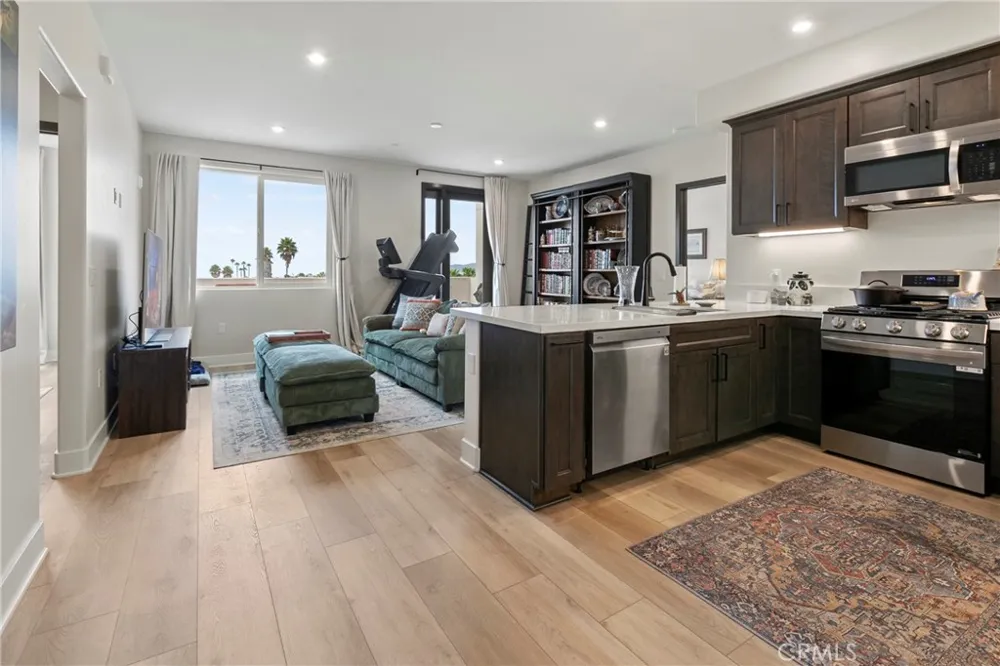 402 W Grand Ave #401 Grover Beach, CA 93433