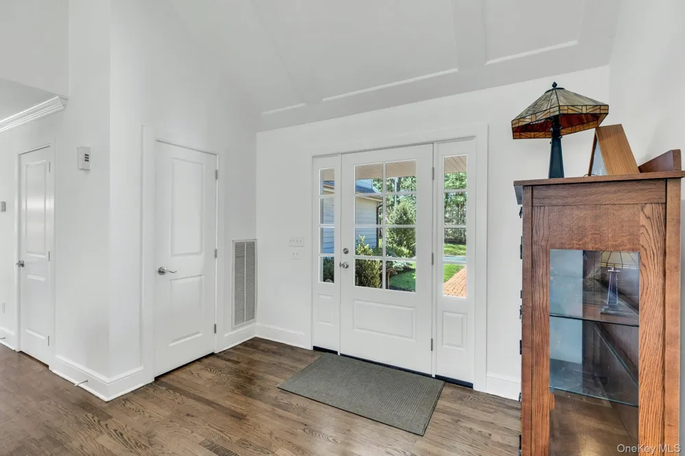 3 Quail Run Hampton Bays, NY 11946