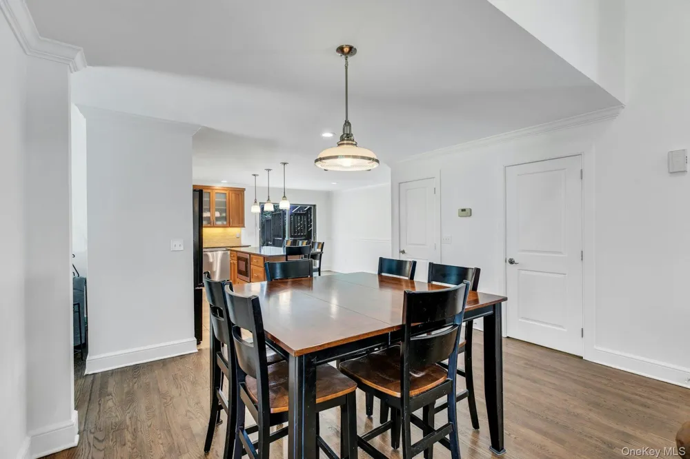 3 Quail Run Hampton Bays, NY 11946