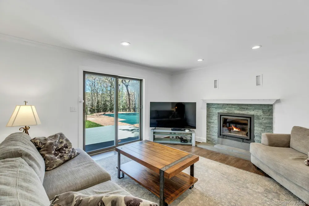 3 Quail Run Hampton Bays, NY 11946
