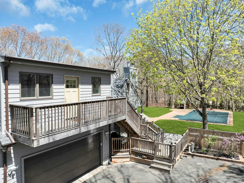 3 Quail Run Hampton Bays, NY 11946