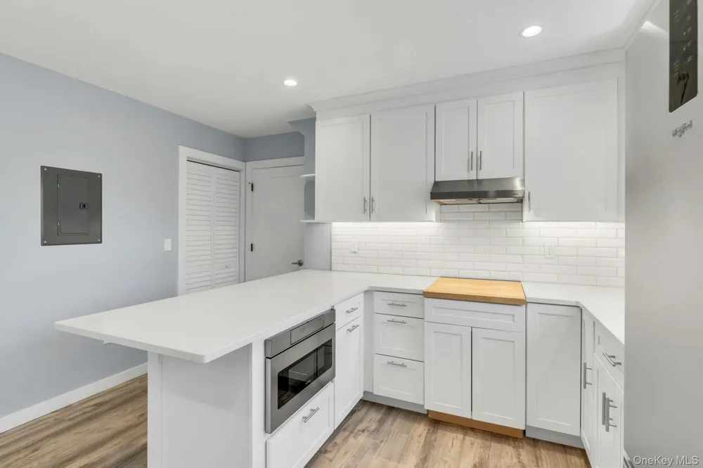 3 Quail Run Hampton Bays, NY 11946