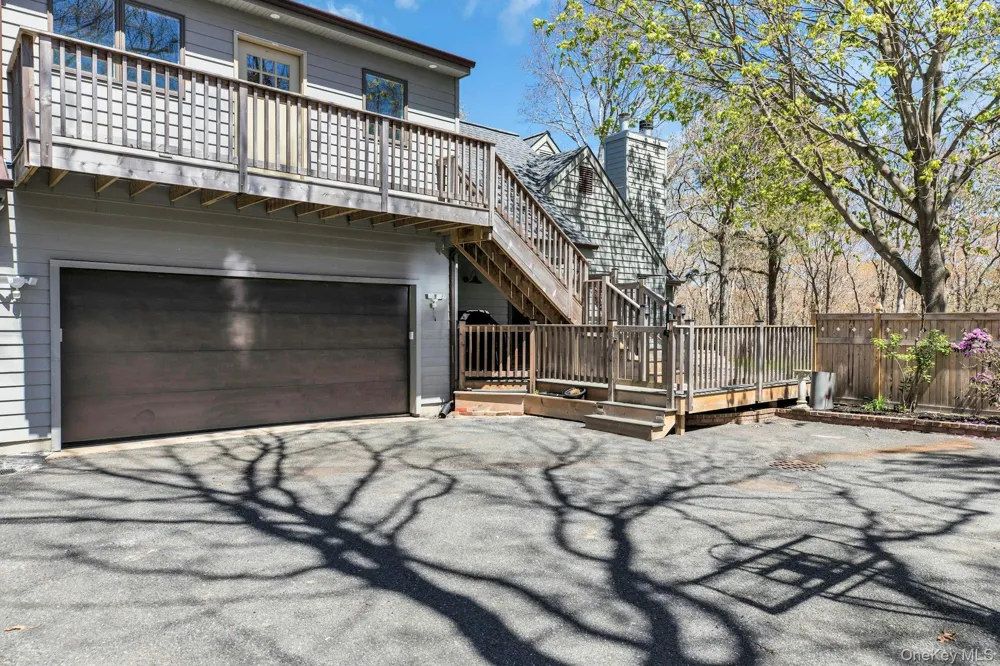 3 Quail Run Hampton Bays, NY 11946