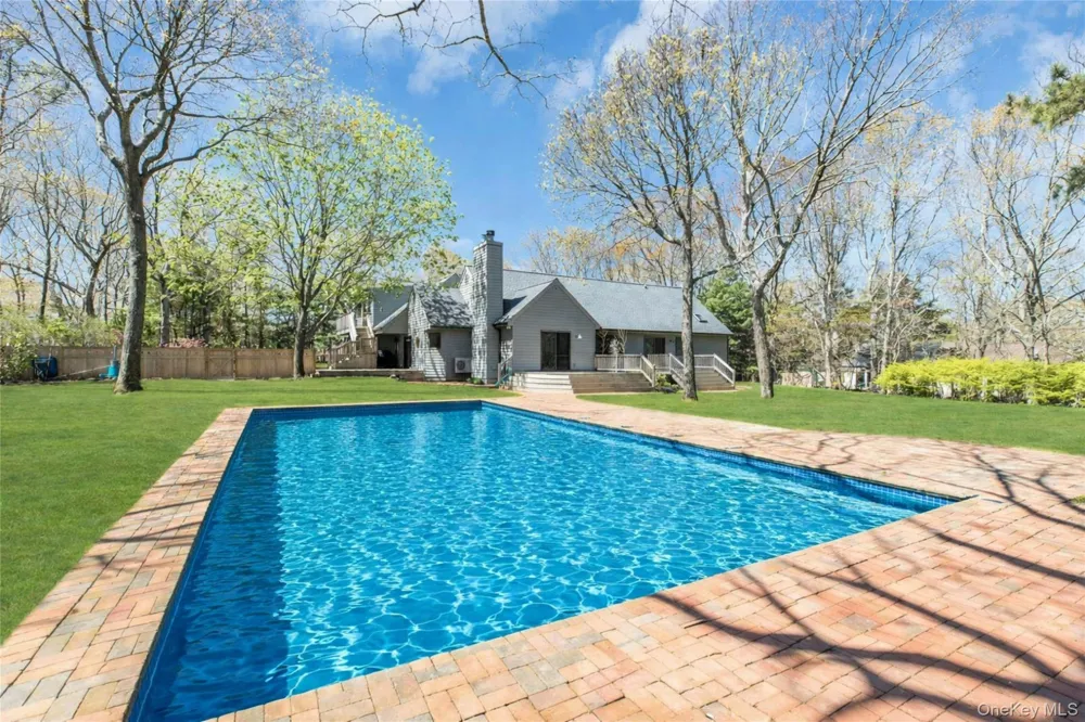 3 Quail Run Hampton Bays, NY 11946