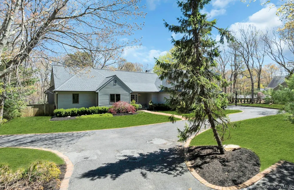 3 Quail Run Hampton Bays, NY 11946