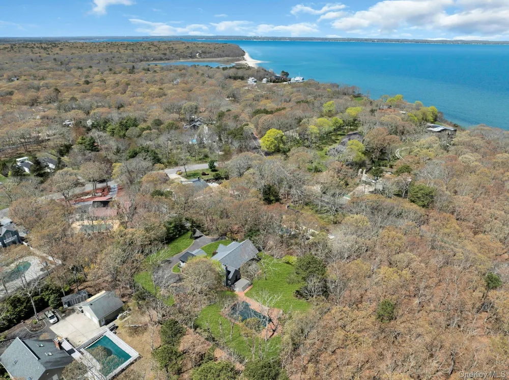 3 Quail Run Hampton Bays, NY 11946