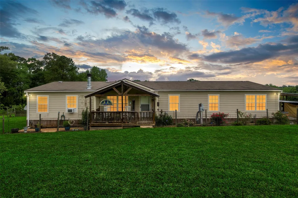 1257 Fm 2797 Dayton, TX 77535