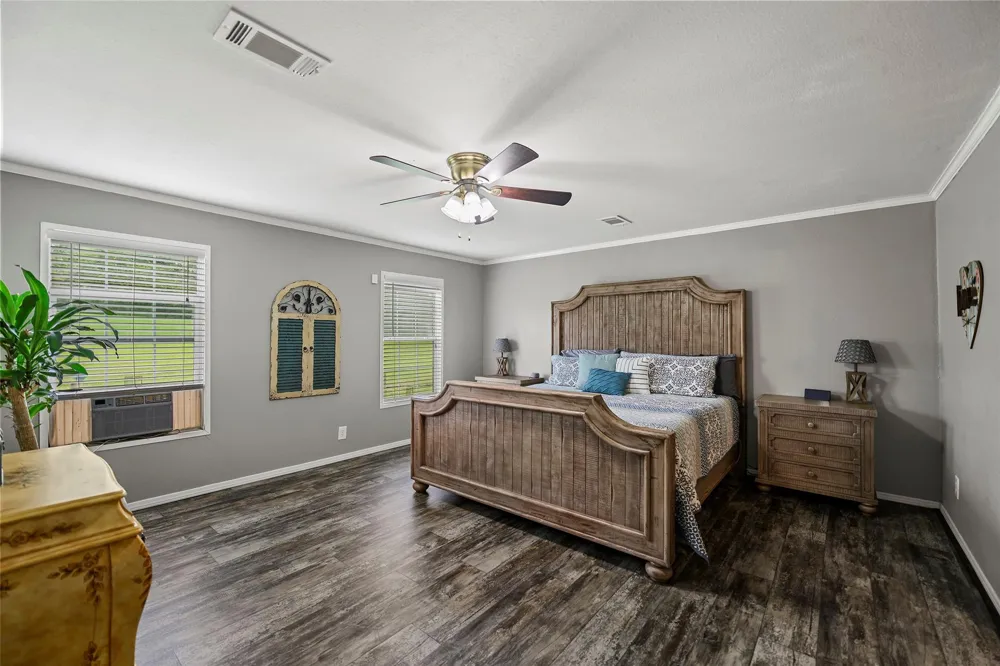 1257 Fm 2797 Dayton, TX 77535