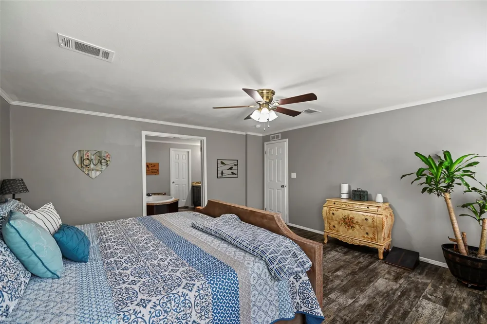 1257 Fm 2797 Dayton, TX 77535