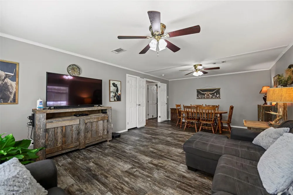 1257 Fm 2797 Dayton, TX 77535