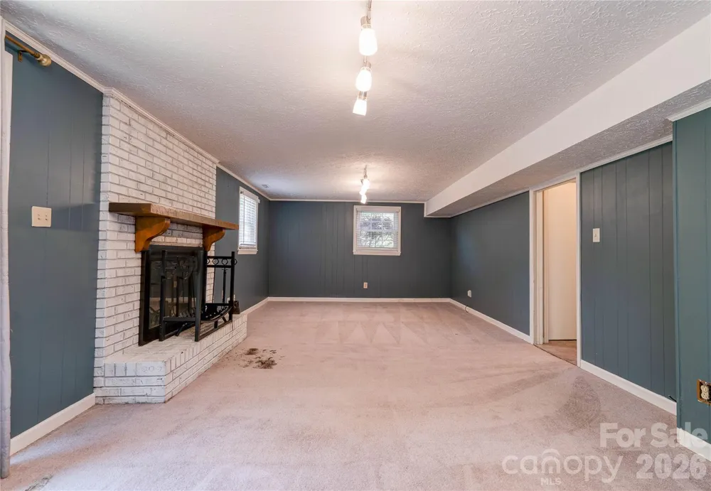111 Harbor Point Drive Cherryville, NC 28021