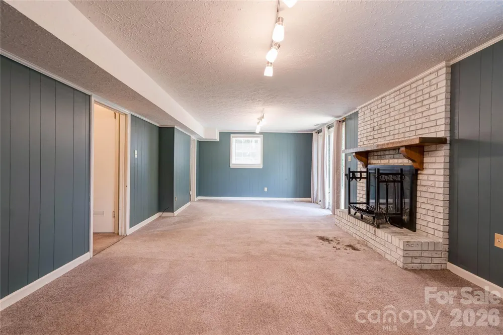 111 Harbor Point Drive Cherryville, NC 28021