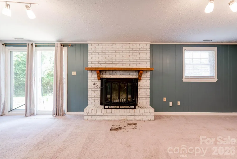 111 Harbor Point Drive Cherryville, NC 28021