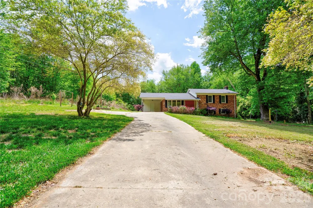 111 Harbor Point Drive Cherryville, NC 28021