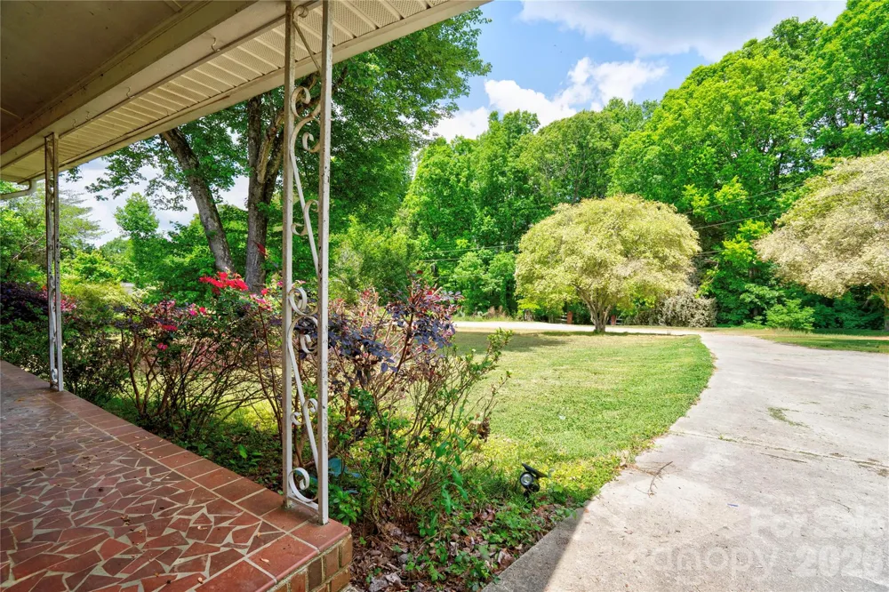 111 Harbor Point Drive Cherryville, NC 28021