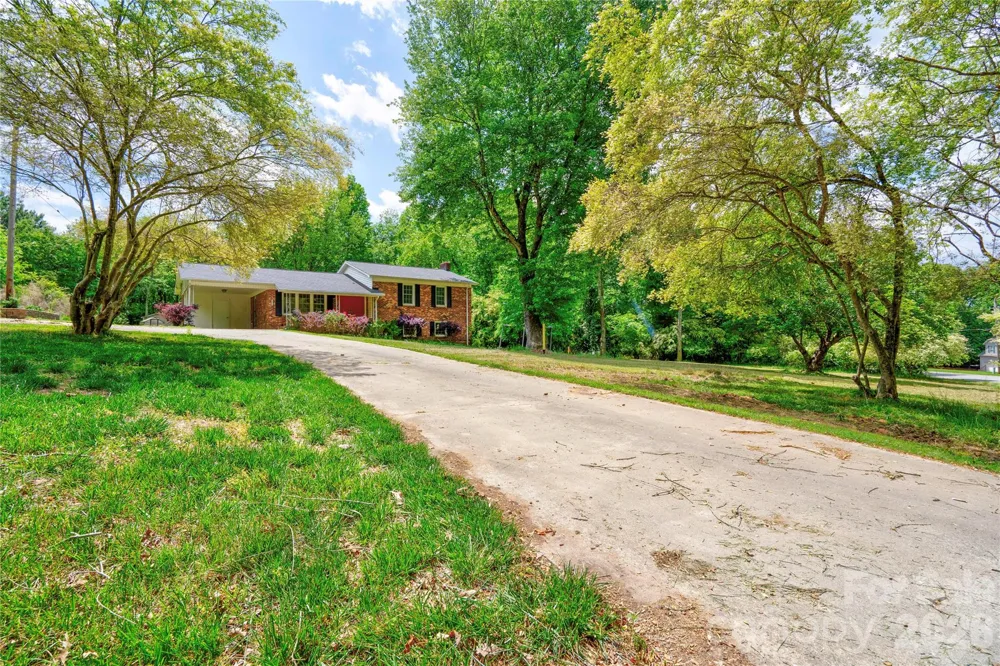 111 Harbor Point Drive Cherryville, NC 28021
