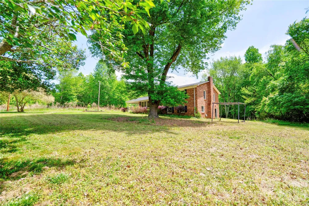 111 Harbor Point Drive Cherryville, NC 28021