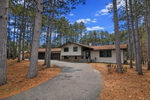800 Forest Avenue