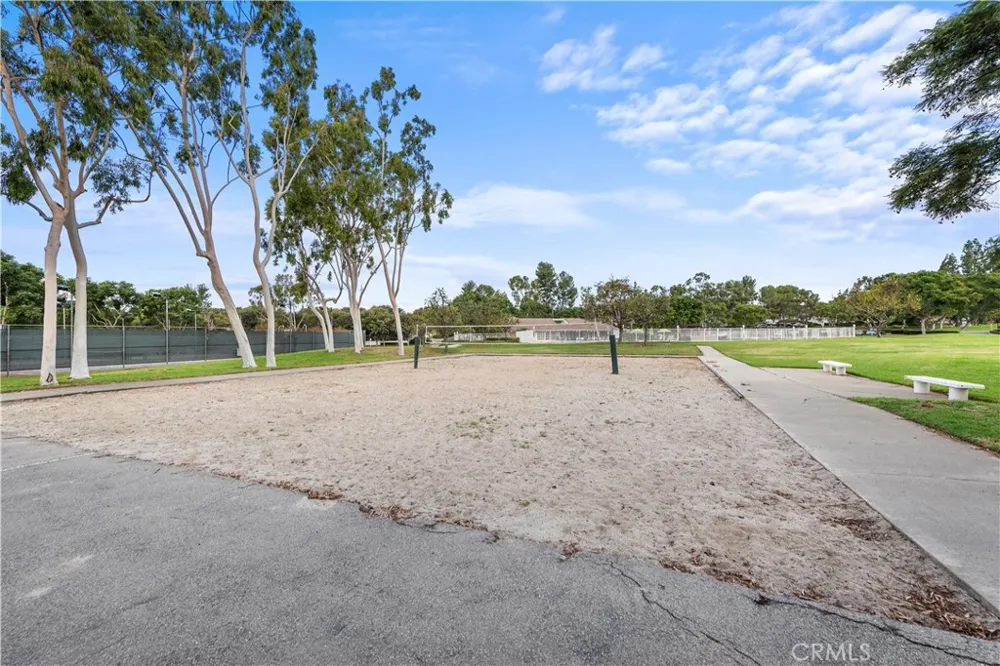 22342 Caminito Escobedo Laguna Hills, CA 92653