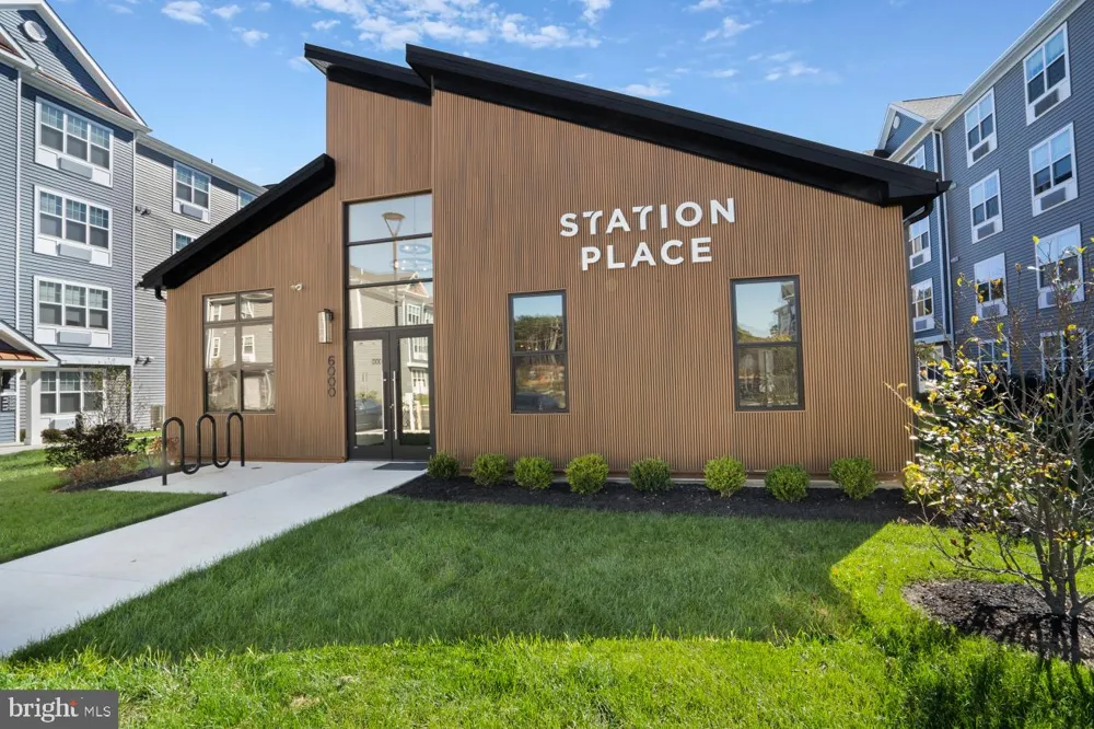 400 E OAK AVENUE #4201 Lawnside, NJ 08045