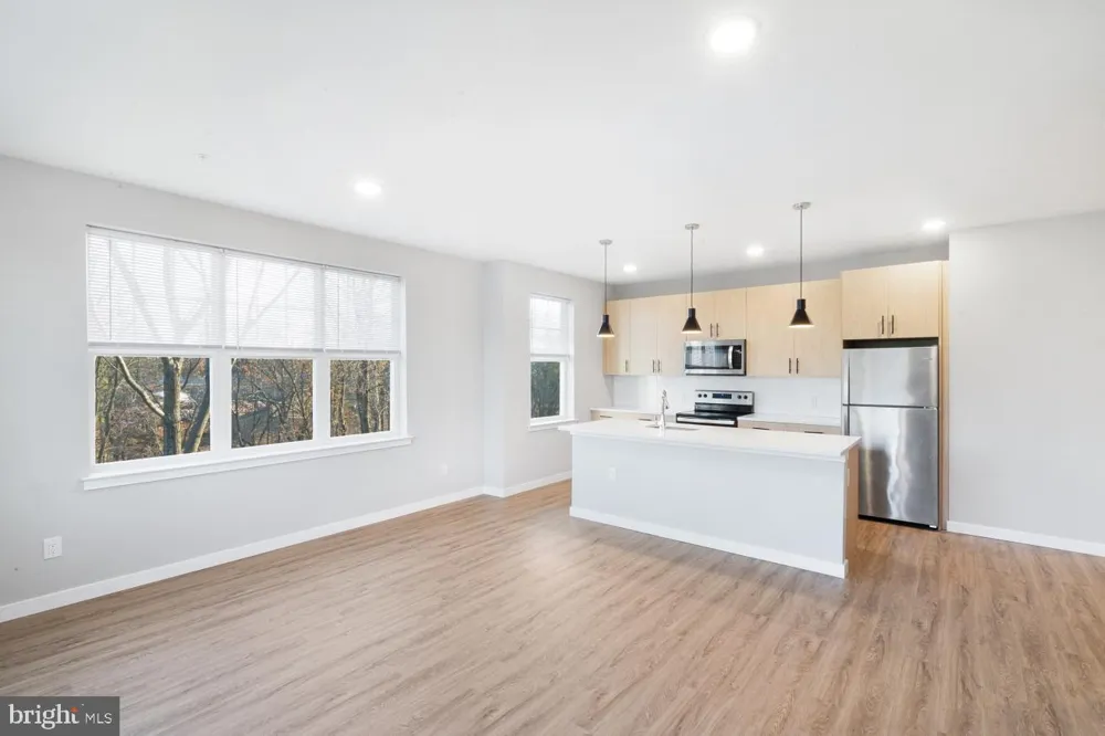 400 E OAK AVENUE #4201 Lawnside, NJ 08045
