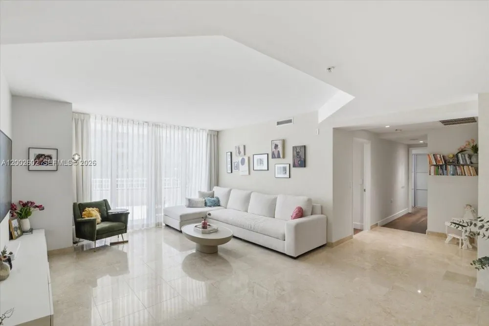 801 Brickell Key Blvd #409 Miami, FL 33131