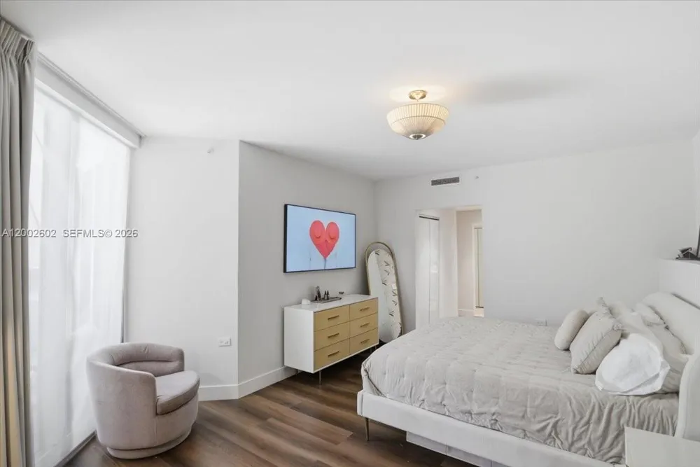 801 Brickell Key Blvd #409 Miami, FL 33131