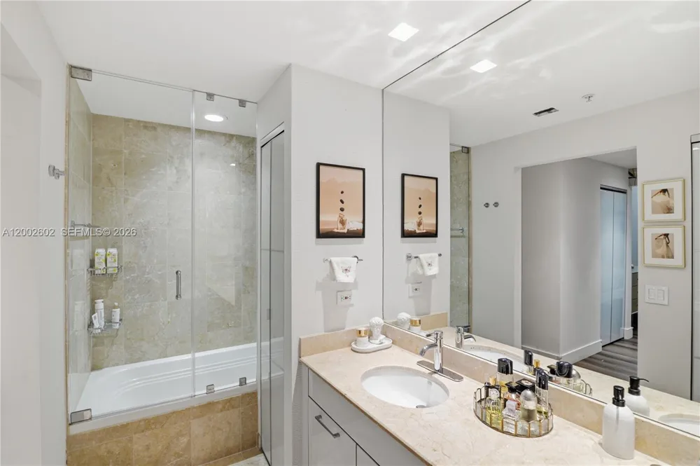 801 Brickell Key Blvd #409 Miami, FL 33131