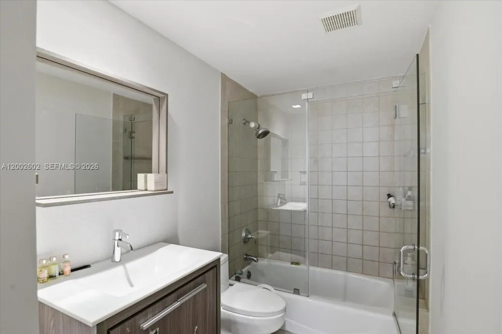 801 Brickell Key Blvd #409 Miami, FL 33131