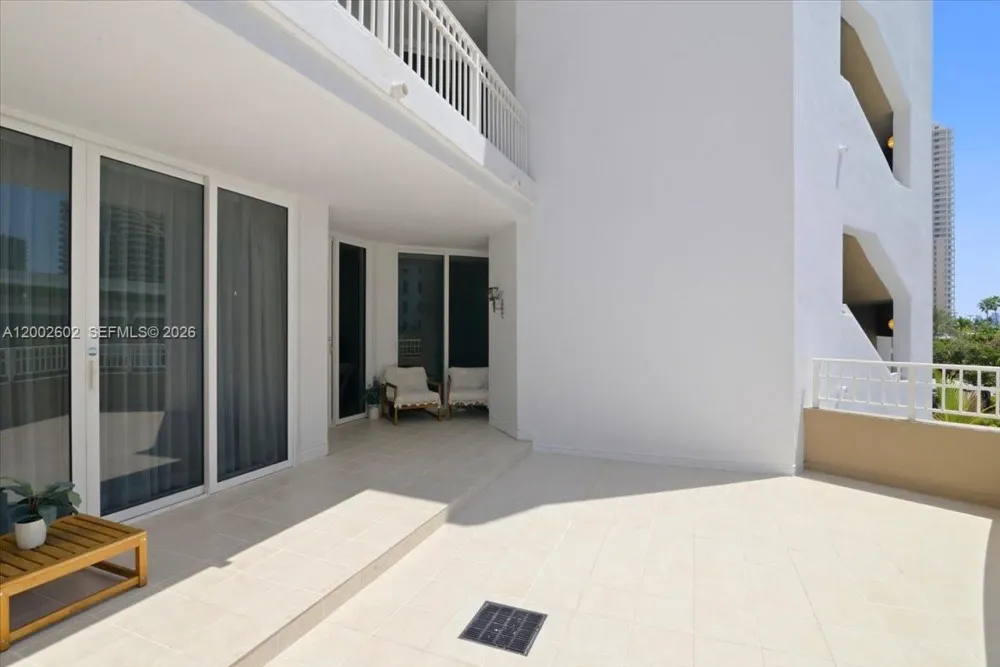801 Brickell Key Blvd #409 Miami, FL 33131