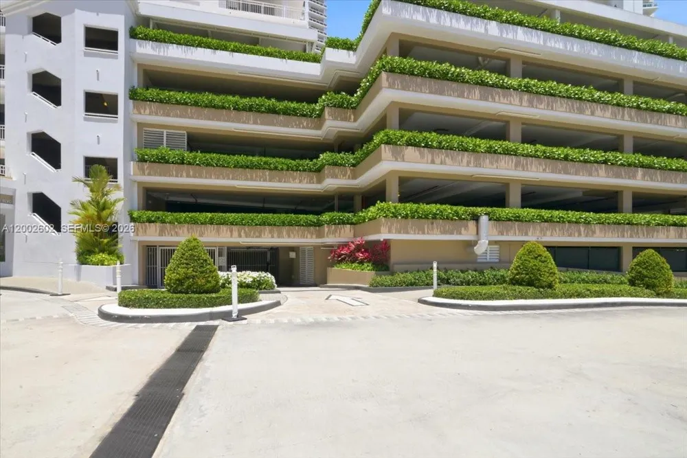 801 Brickell Key Blvd #409 Miami, FL 33131