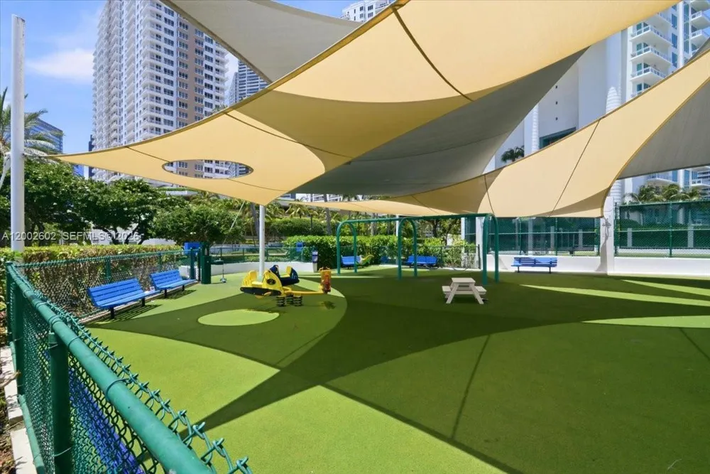 801 Brickell Key Blvd #409 Miami, FL 33131