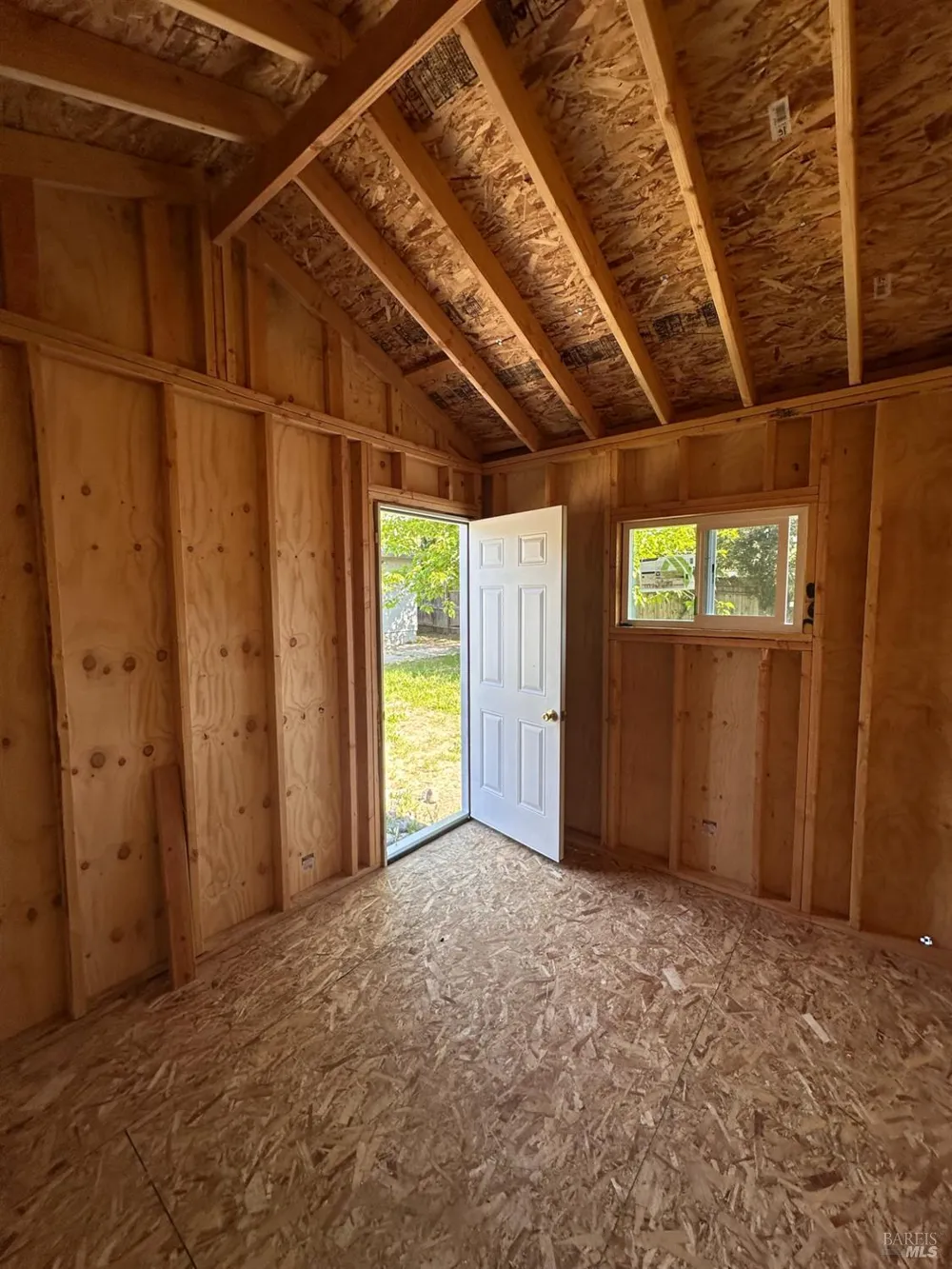 3723 Buckeye Street Clearlake, CA 95422